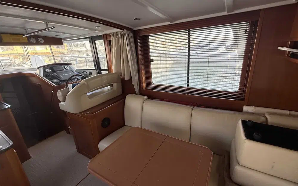 slider 8 Beneteau Swift Trawler 44