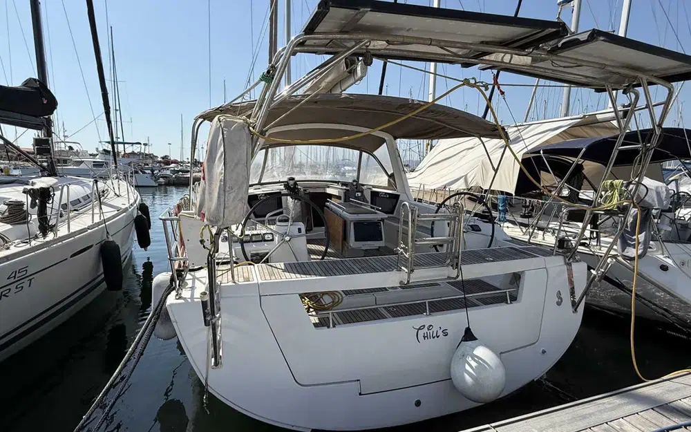 slider 4 Beneteau Oceanis 45
