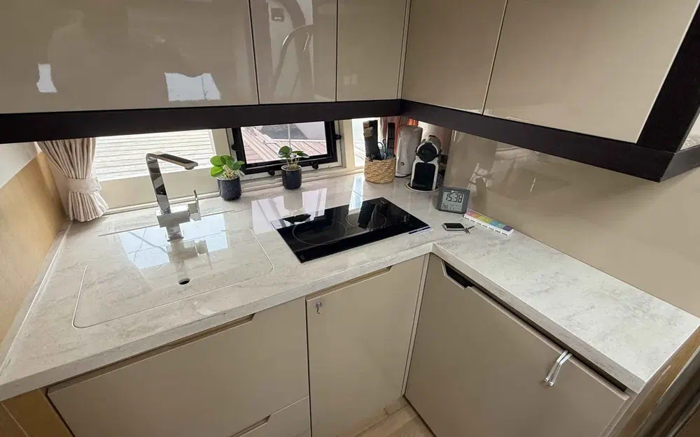 slider 11 Galeon  405 HTL