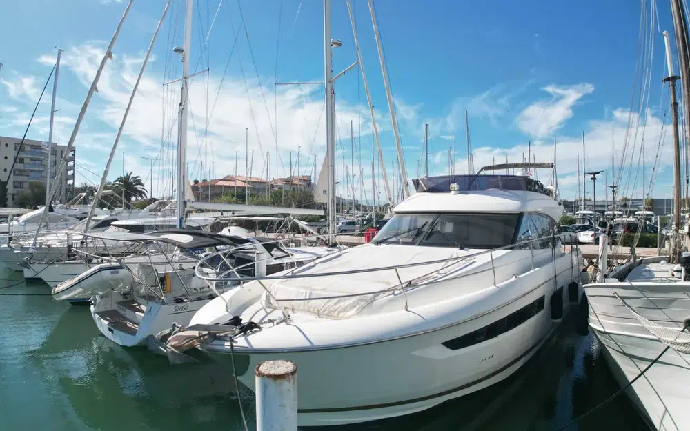 slider 1 Jeanneau Prestige 560