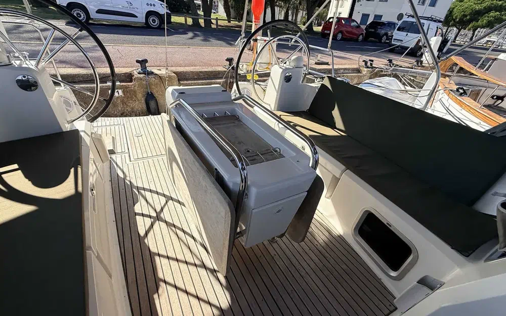 slider 12 Jeanneau Sun Odyssey 479