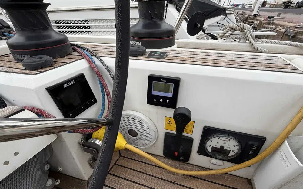 slider 13 Beneteau Oceanis 51.1