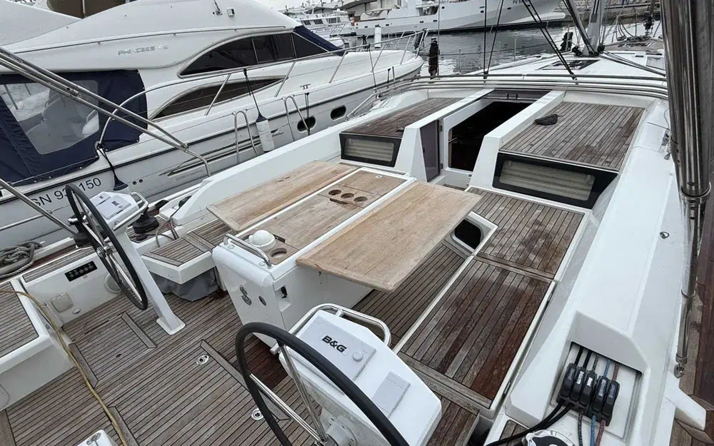 slider 14 Beneteau Oceanis 51.1
