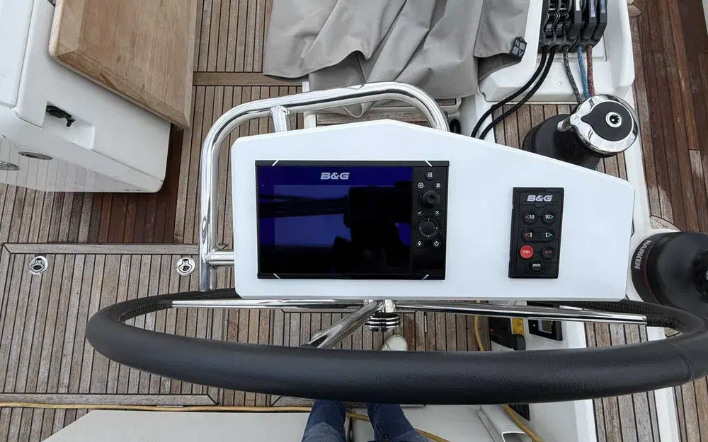 slider 15 Beneteau Oceanis 51.1