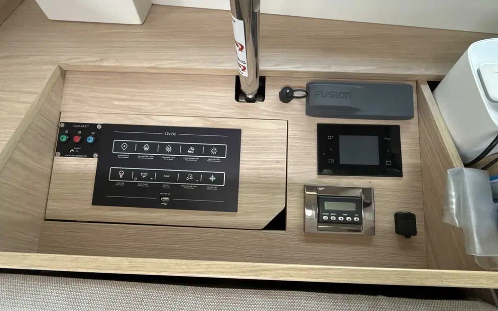 slider 25 Beneteau Oceanis 51.1