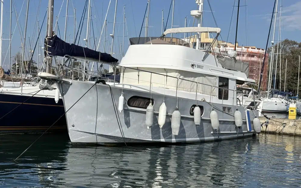 slider 8 Beneteau Swift Trawler 44