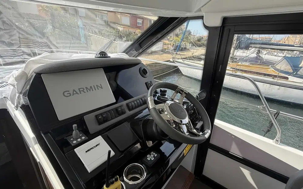 slider 9 Beneteau Antares 12