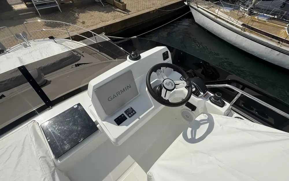 slider 14 Beneteau Antares 12