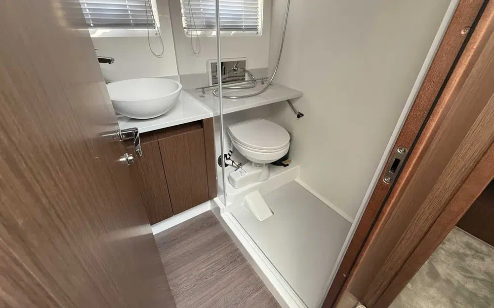 slider 21 Beneteau Antares 12