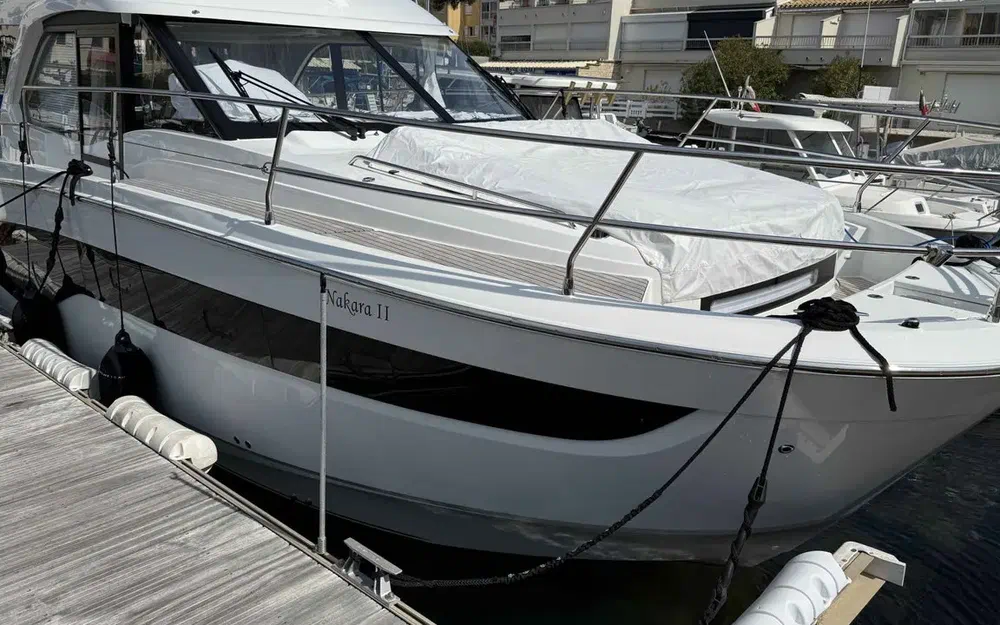 slider 2 Beneteau Antares 12