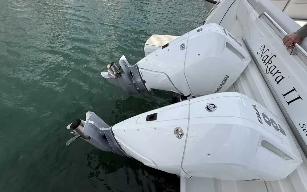 slider 6 Beneteau Antares 12