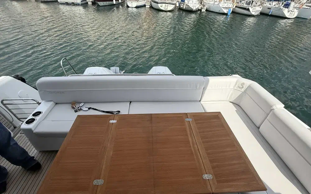 slider 7 Beneteau Antares 12