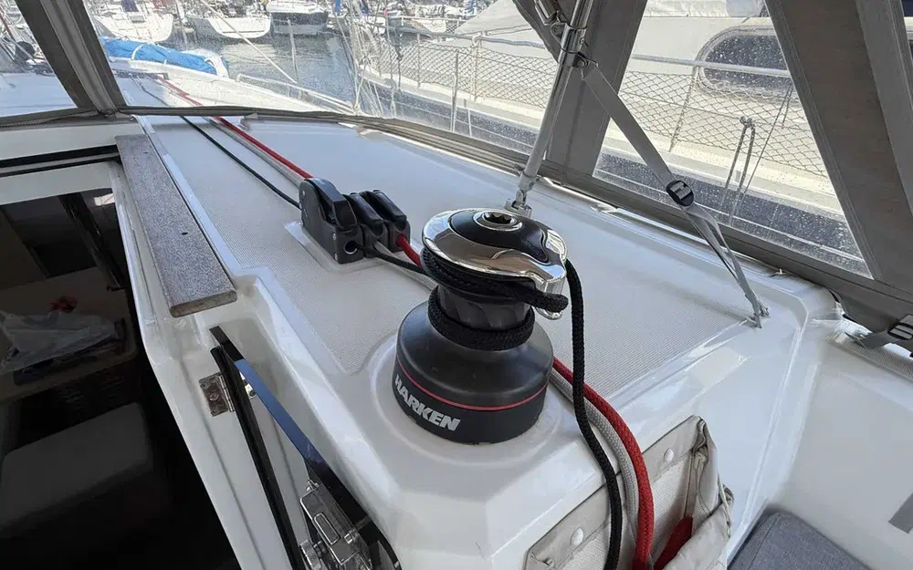 slider 19 Beneteau Oceanis 38.1