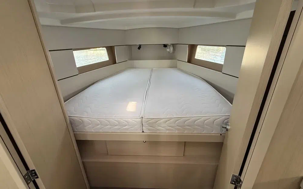 slider 28 Beneteau Oceanis 38.1