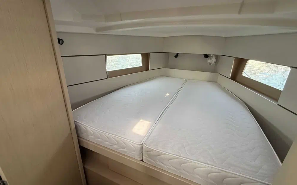 slider 29 Beneteau Oceanis 38.1
