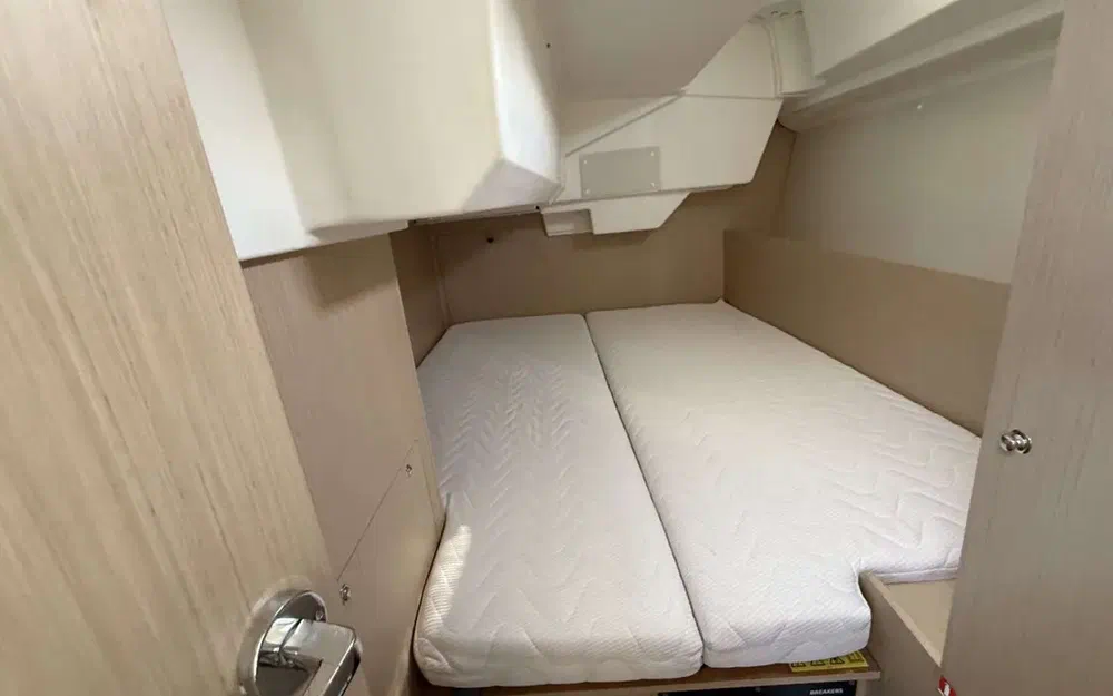 slider 30 Beneteau Oceanis 38.1