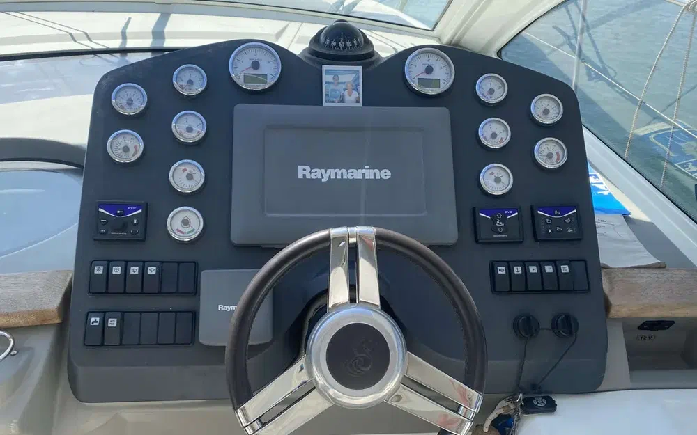 slider 17 Beneteau Monte Carlo 42