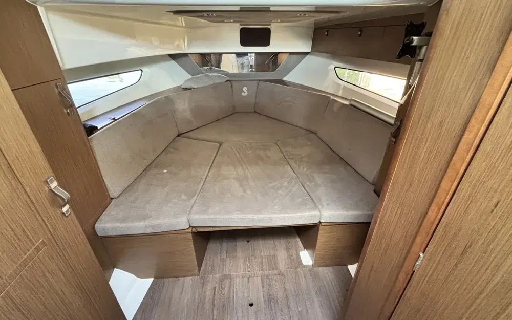 slider 13 Beneteau Flyer 10