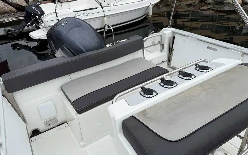 slider 11 Jeanneau Cap Camarat 6.5 CC