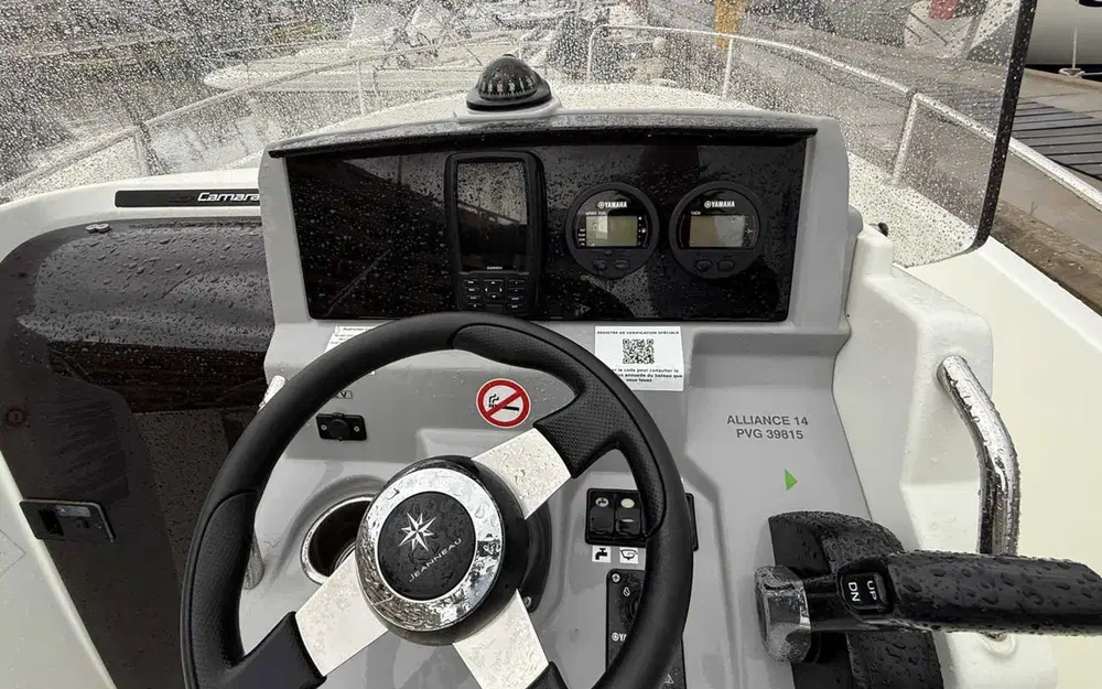 slider 7 Jeanneau Cap Camarat 6.5 CC