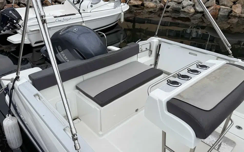 slider 8 Jeanneau Cap Camarat 6.5 CC