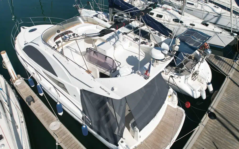 slider 5 Rodman  38 Fly