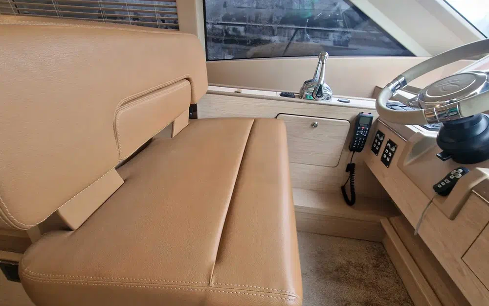 slider 15 Beneteau Monte Carlo 6