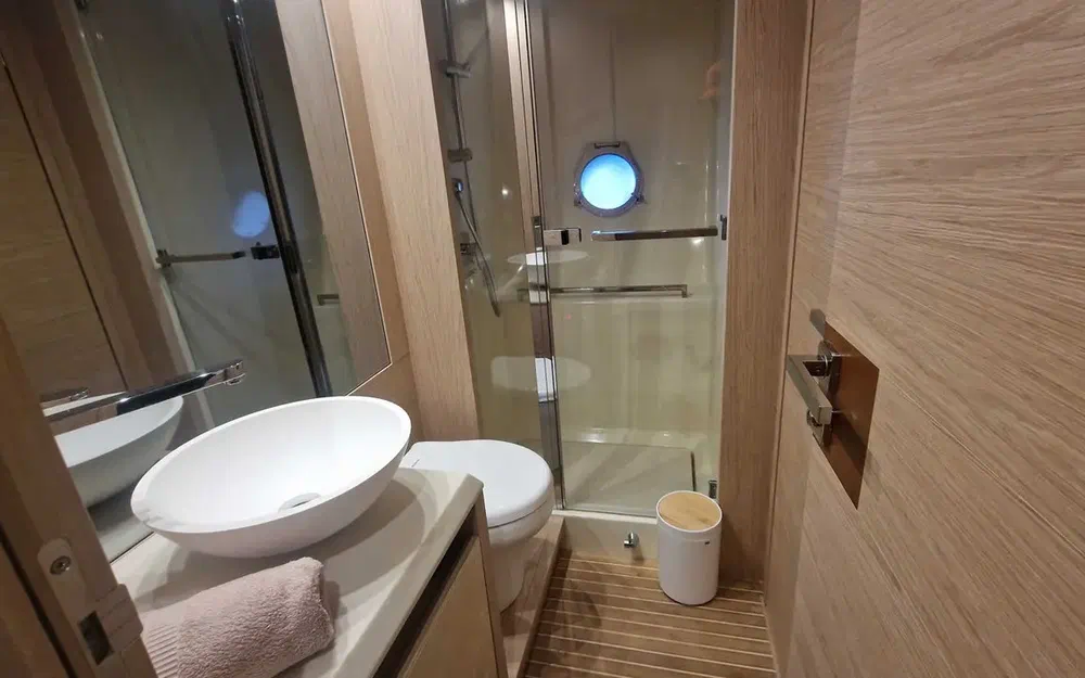 slider 33 Beneteau Monte Carlo 6