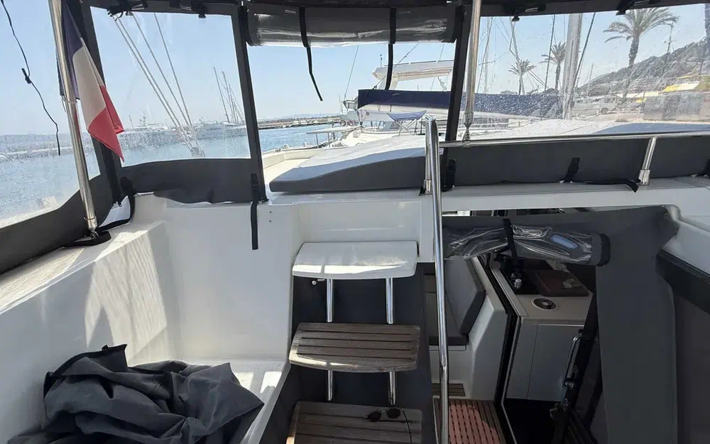 slider 8 Fountaine Pajot Astrea 42