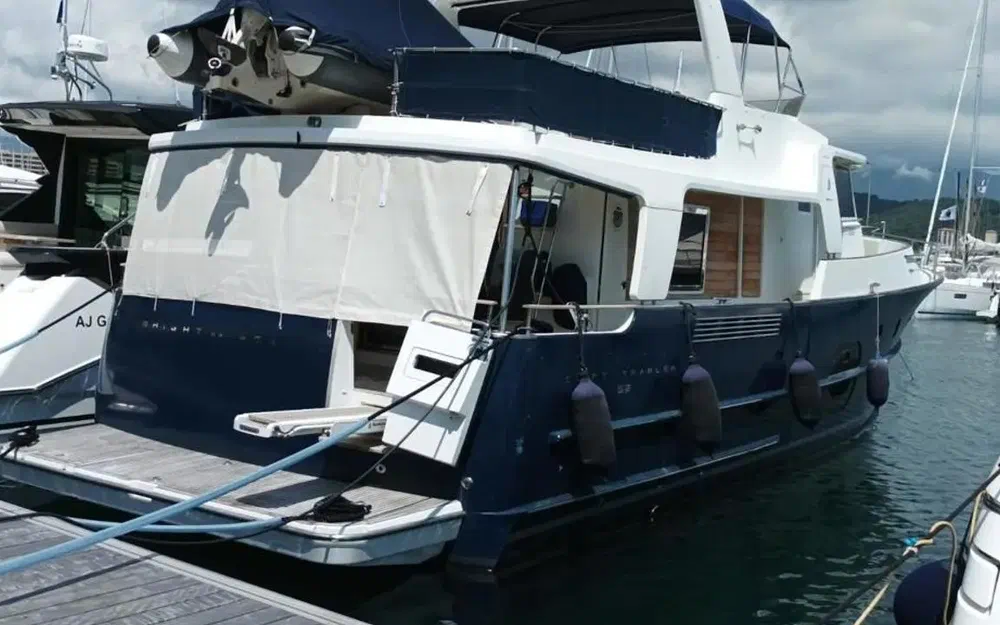 slider 0 Beneteau Swift Trawler 52