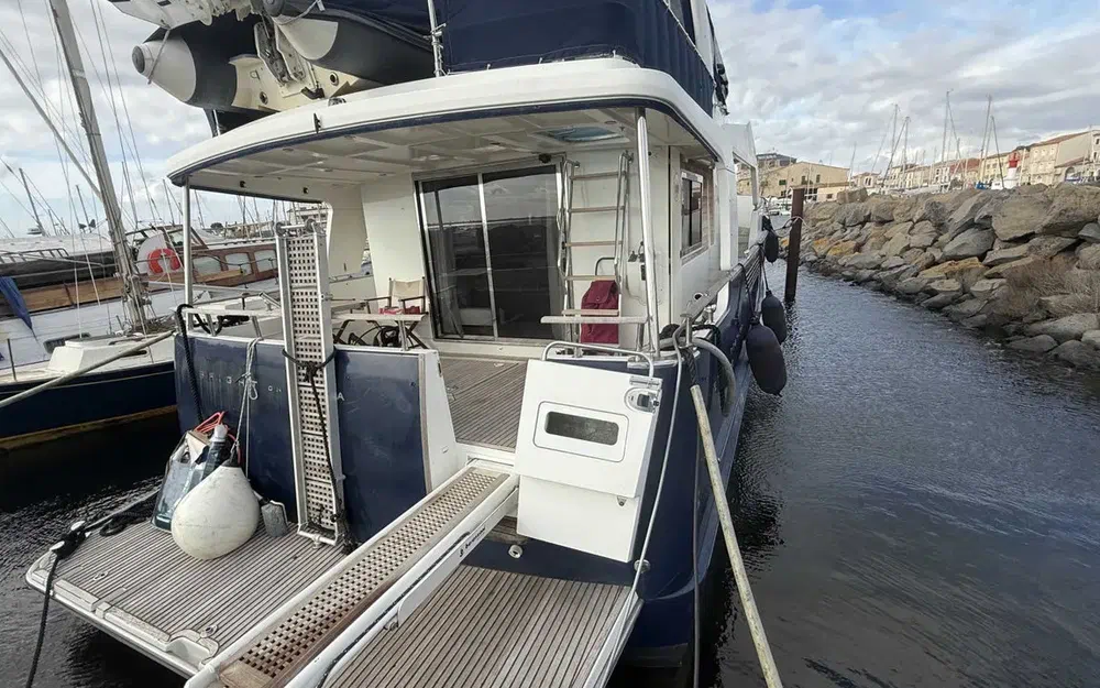 slider 2 Beneteau Swift Trawler 52