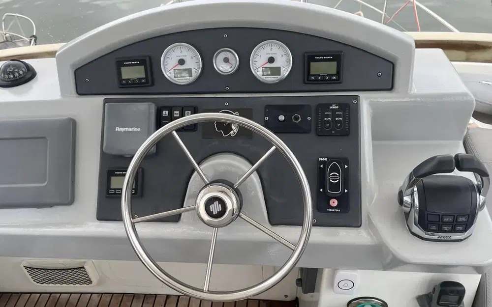 slider 9 Beneteau Swift Trawler 44
