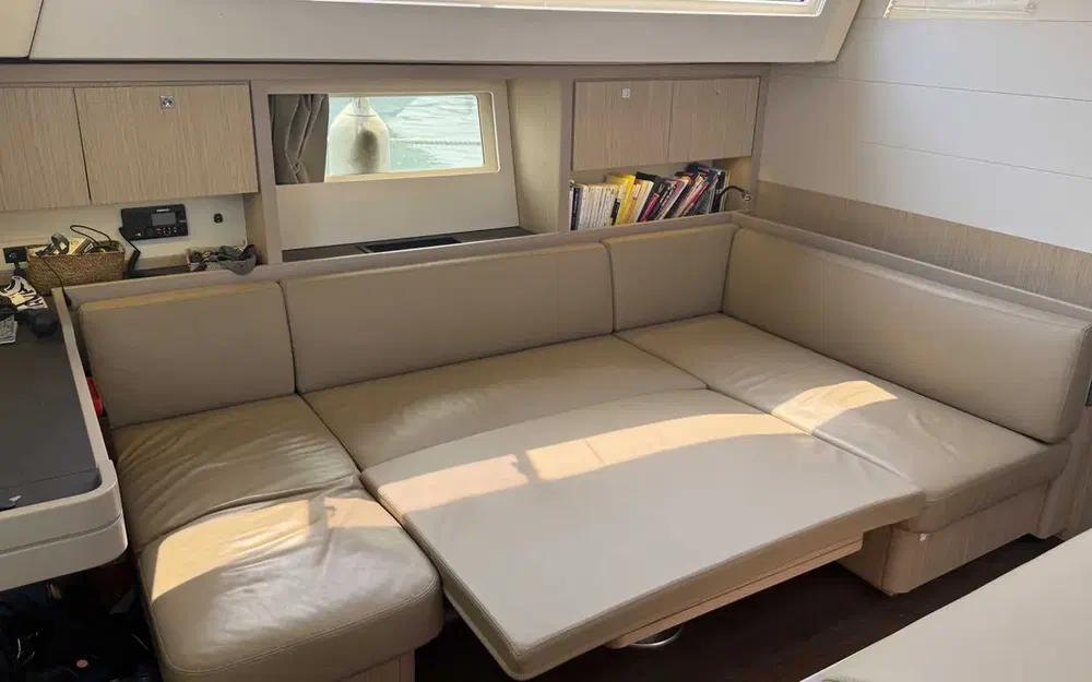 slider 26 Beneteau Sense 51