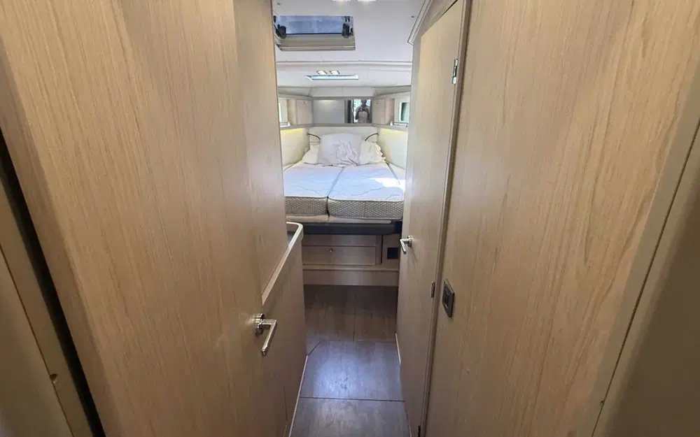 slider 28 Beneteau Sense 51