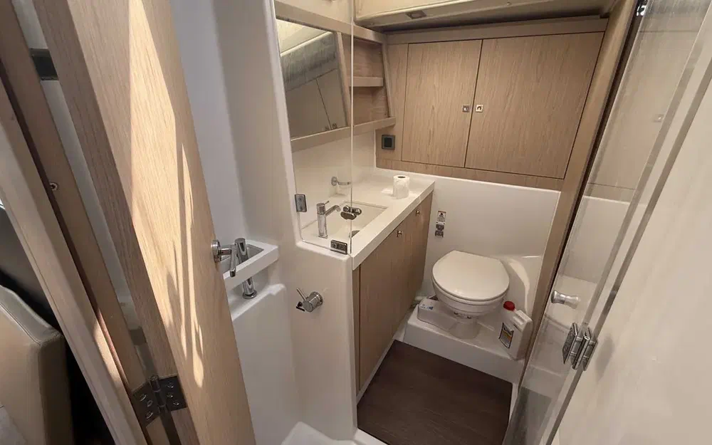 slider 33 Beneteau Sense 51