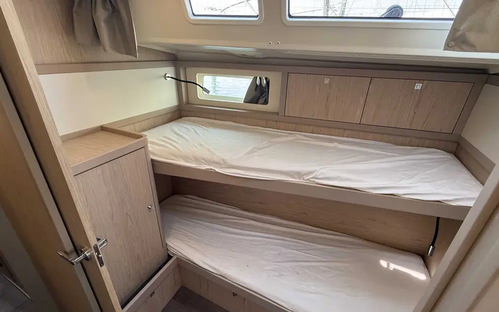 slider 35 Beneteau Sense 51
