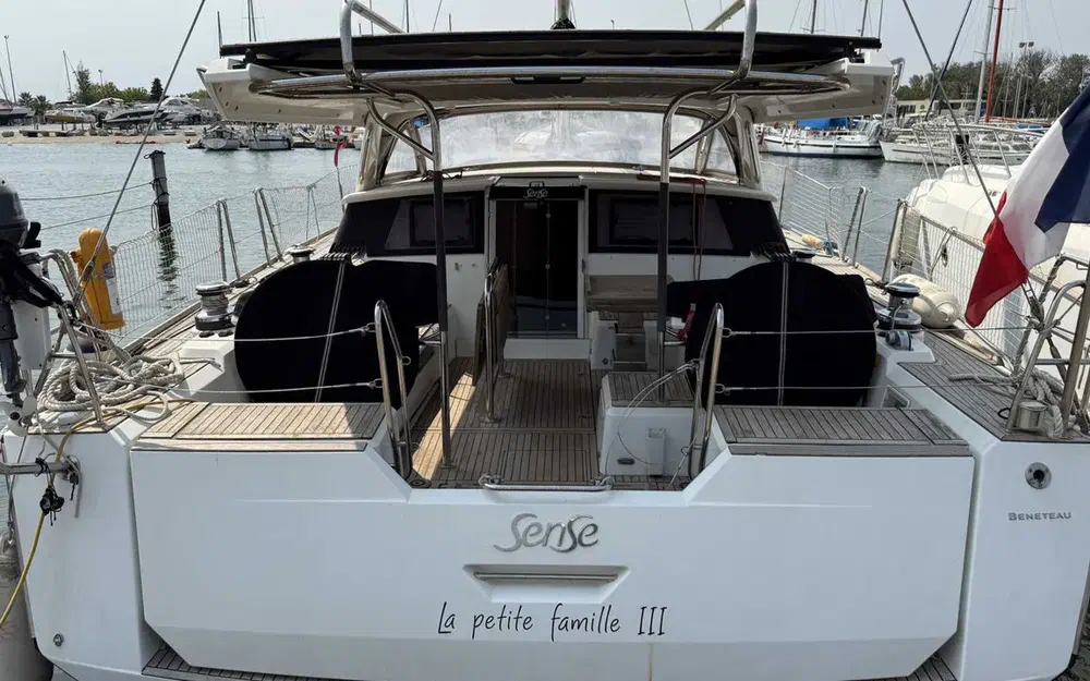slider 6 Beneteau Sense 51