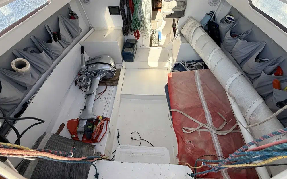 slider 13 Comar Yachts Comet 28