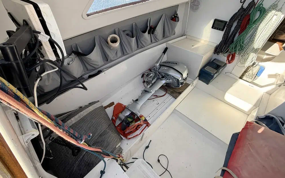 slider 15 Comar Yachts Comet 28