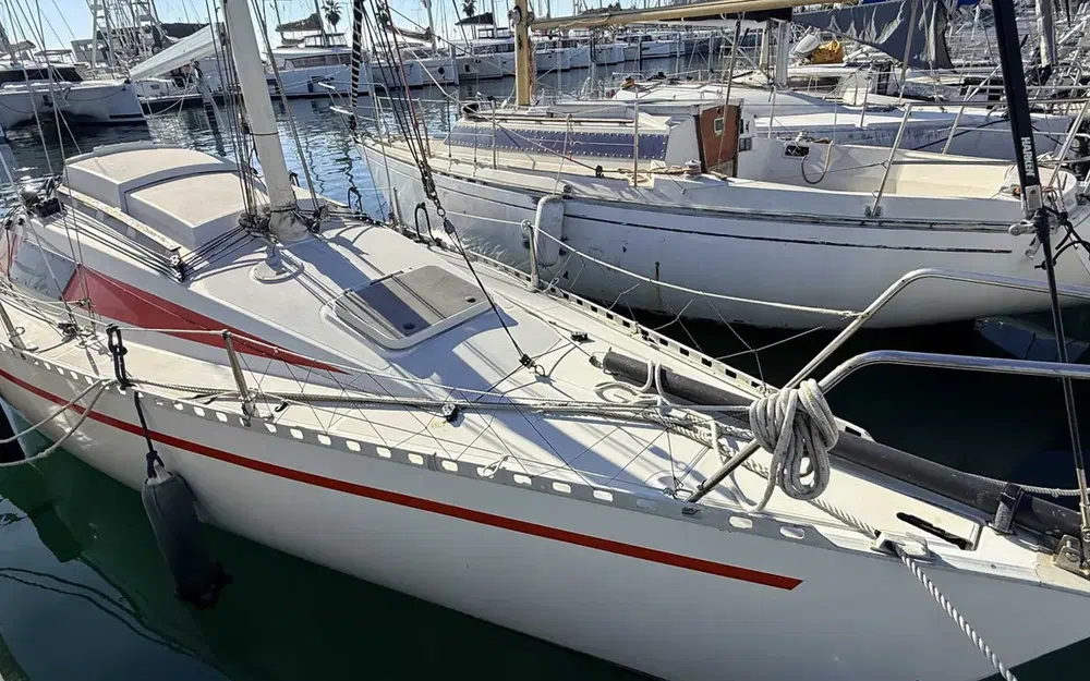 slider 5 Comar Yachts Comet 28