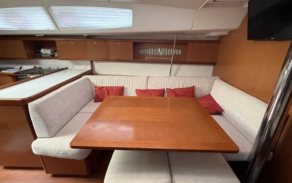 slider 12 Beneteau Oceanis 46