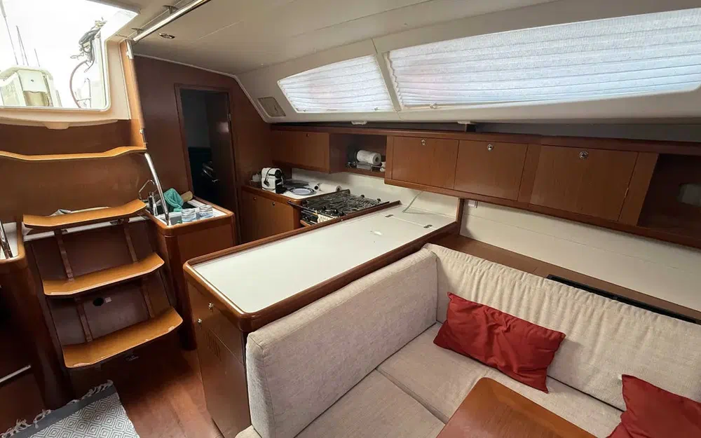 slider 18 Beneteau Oceanis 46