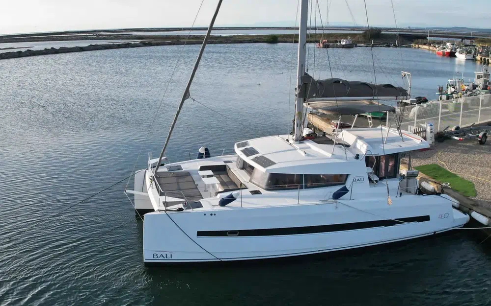 slider 0 Bali Catamarans Bali 4.0