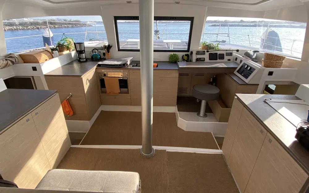 slider 19 Bali Catamarans Bali 4.0