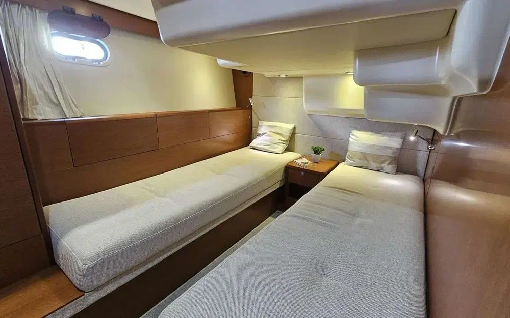 slider 12 Jeanneau Prestige 400