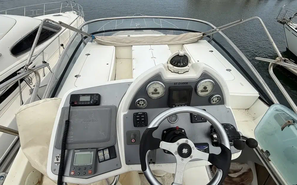 slider 8 Beneteau Antares 12  Fly