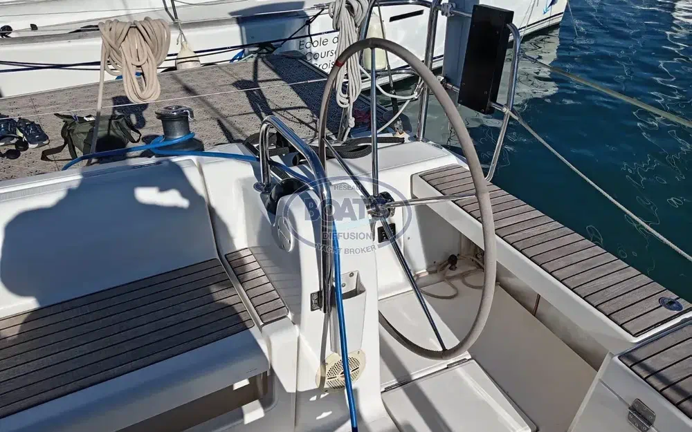 slider 11 Dufour  412