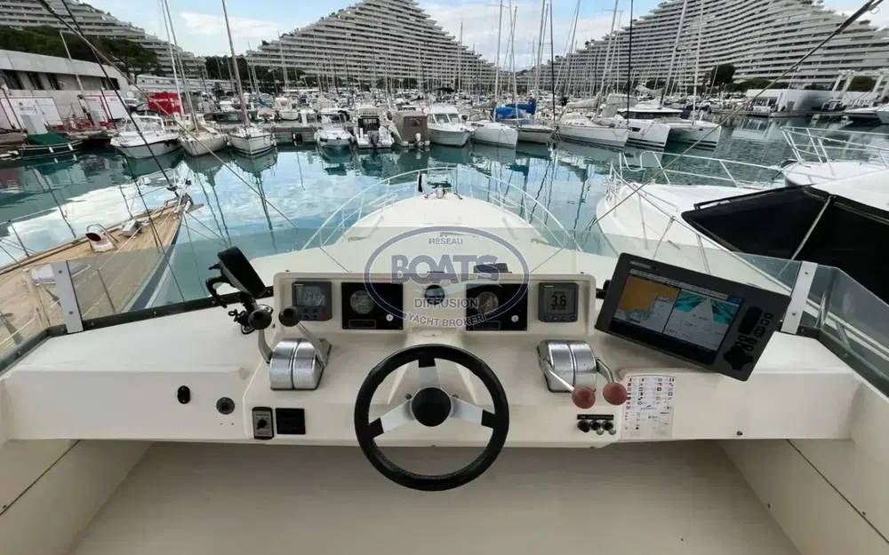 slider 1 Guy Couach  1401