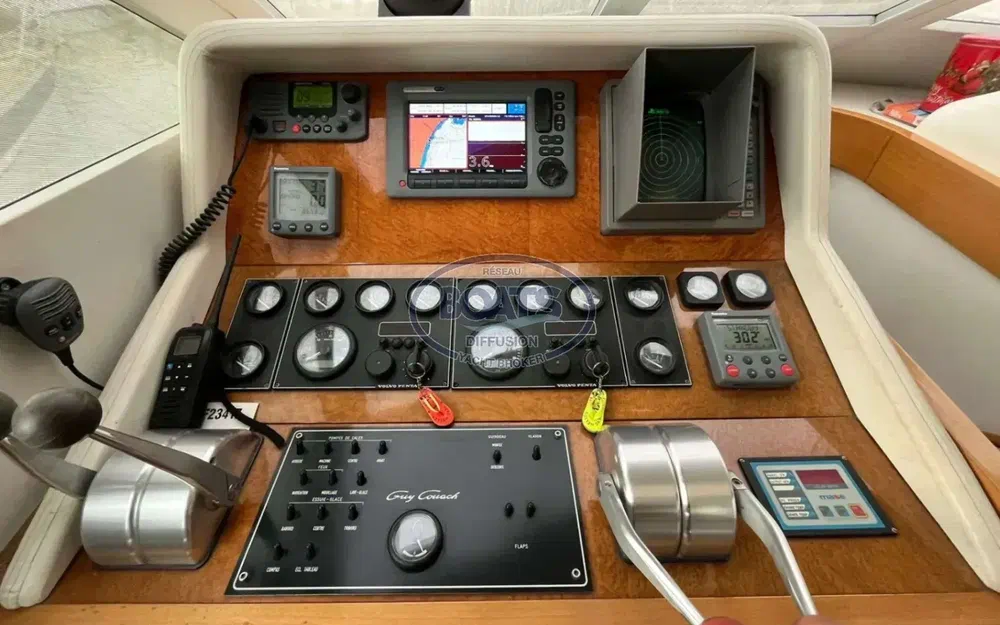 slider 2 Guy Couach  1401