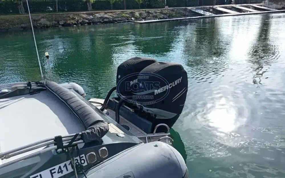 slider 11 Nuova Jolly Prince 35 Sport Cabin